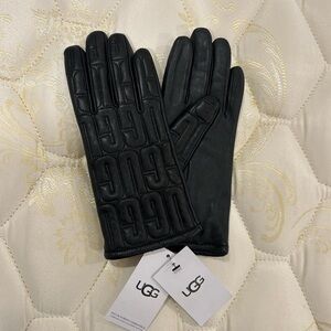 UGG Leather quilted logo Women's Glove